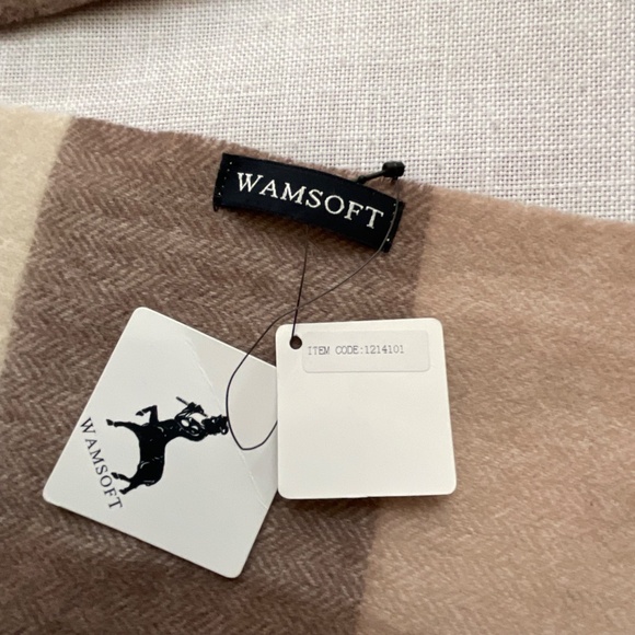 Wamsoft Wool Beige Tan Cream Plaid Fringed Scarf 12”x80”NWT - Picture 5 of 10